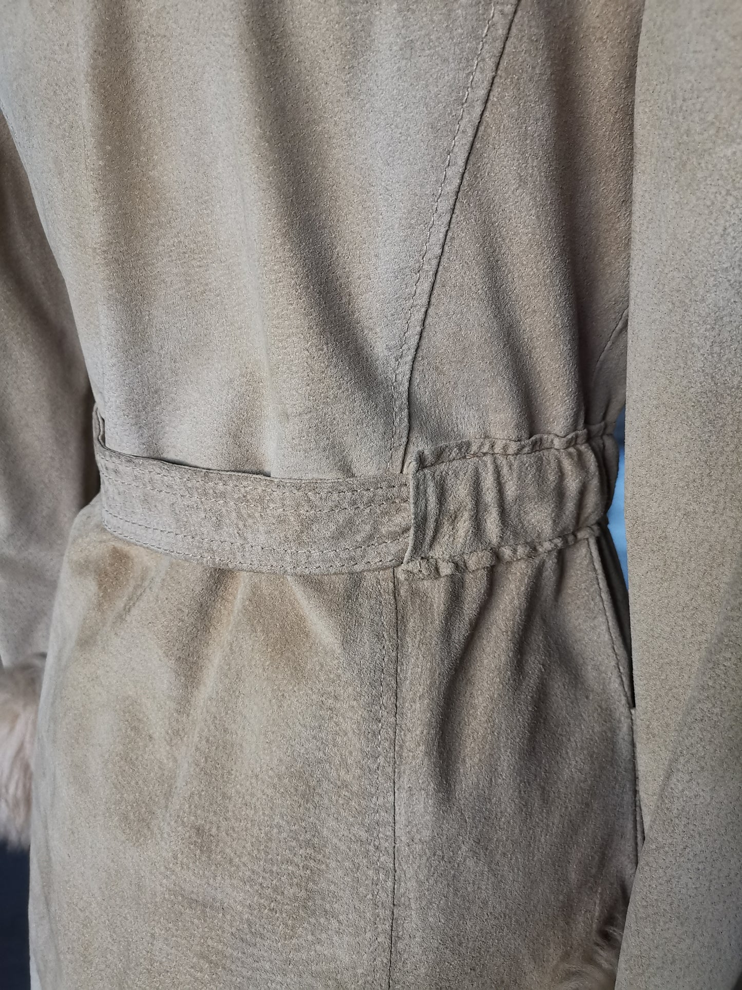 70's Glam massive lamb fur collar tan suede belted/wrap trimmed double breasted Coat sz Small/Med