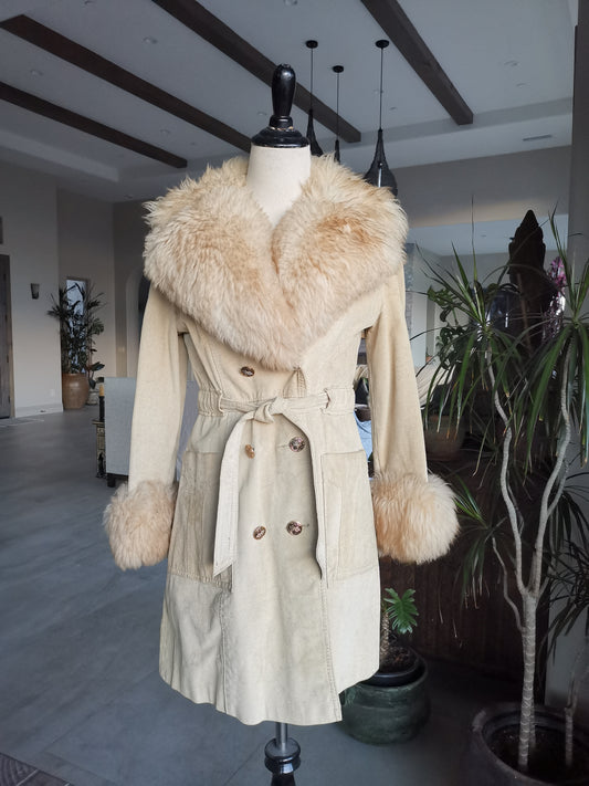 70's Glam massive lamb fur collar tan suede belted/wrap trimmed double breasted Coat sz Small/Med