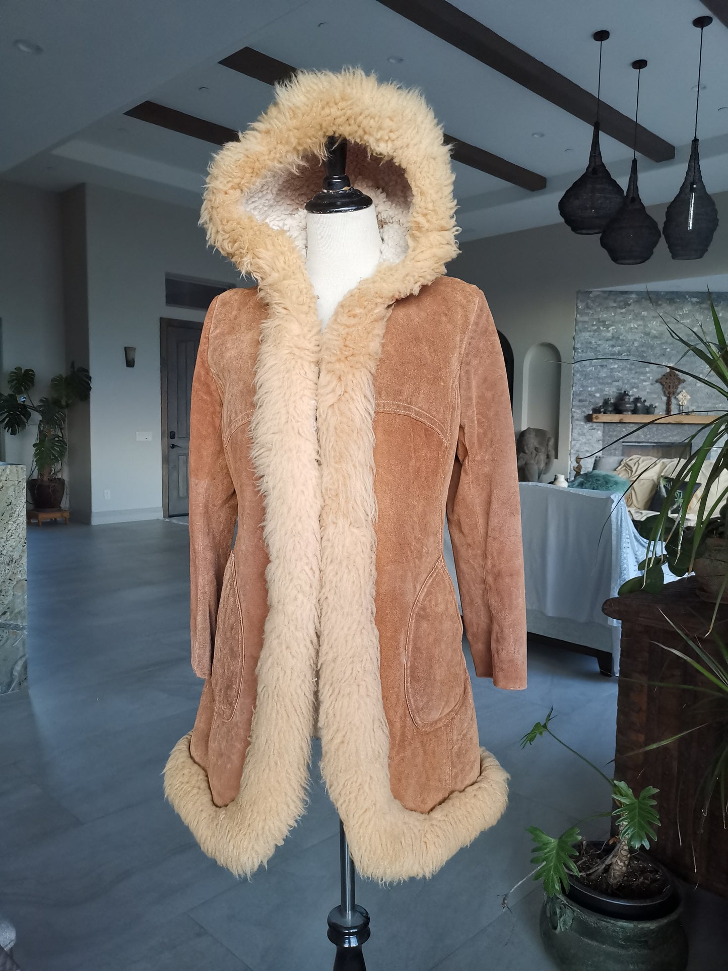 70's Light brown suede / lamb fur Penny Lane coat/jacket sz. S//M